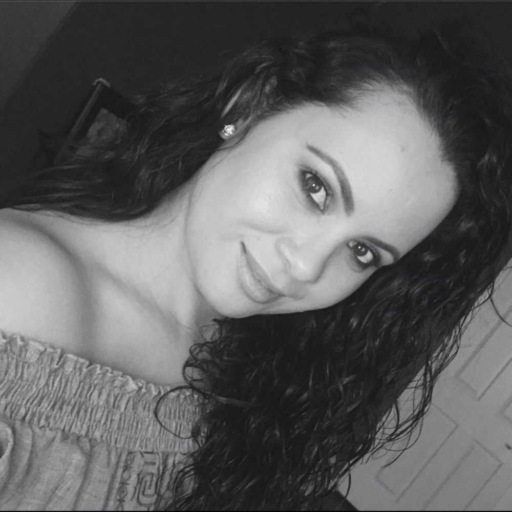 Meet your Posher, Mayra